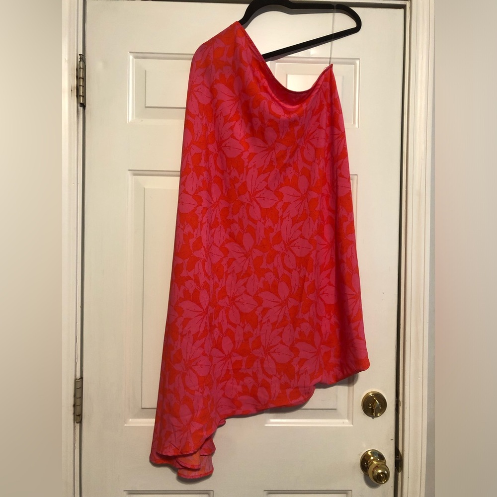 NWT TYCHE Boutique One Shoulder Flowy Dress